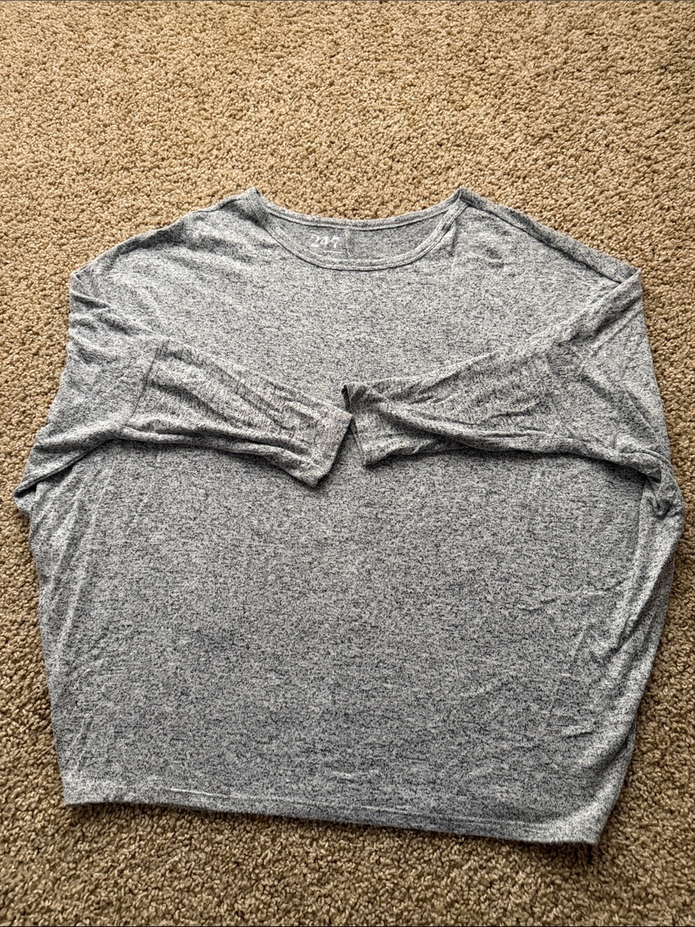 Maurices Heather Gray Long Sleeve Crewneck Top